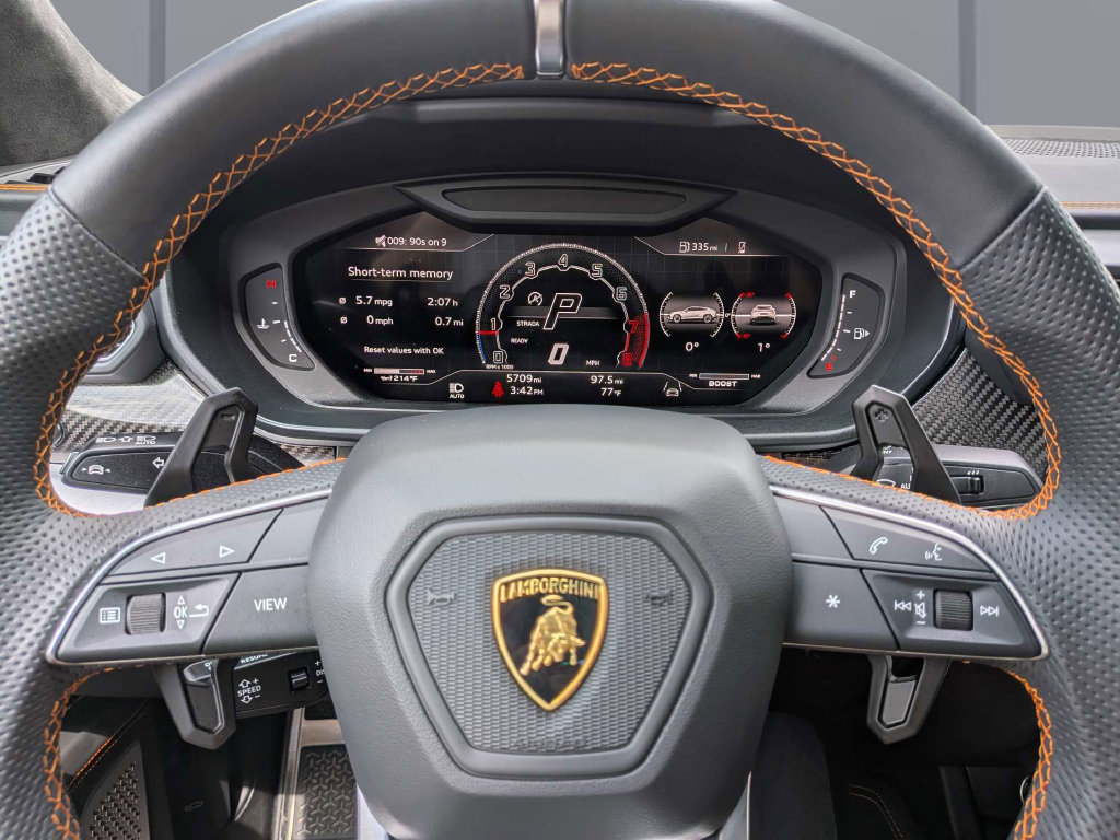 Used 2024 Lamborghini Urus S AWD/4WD image 42