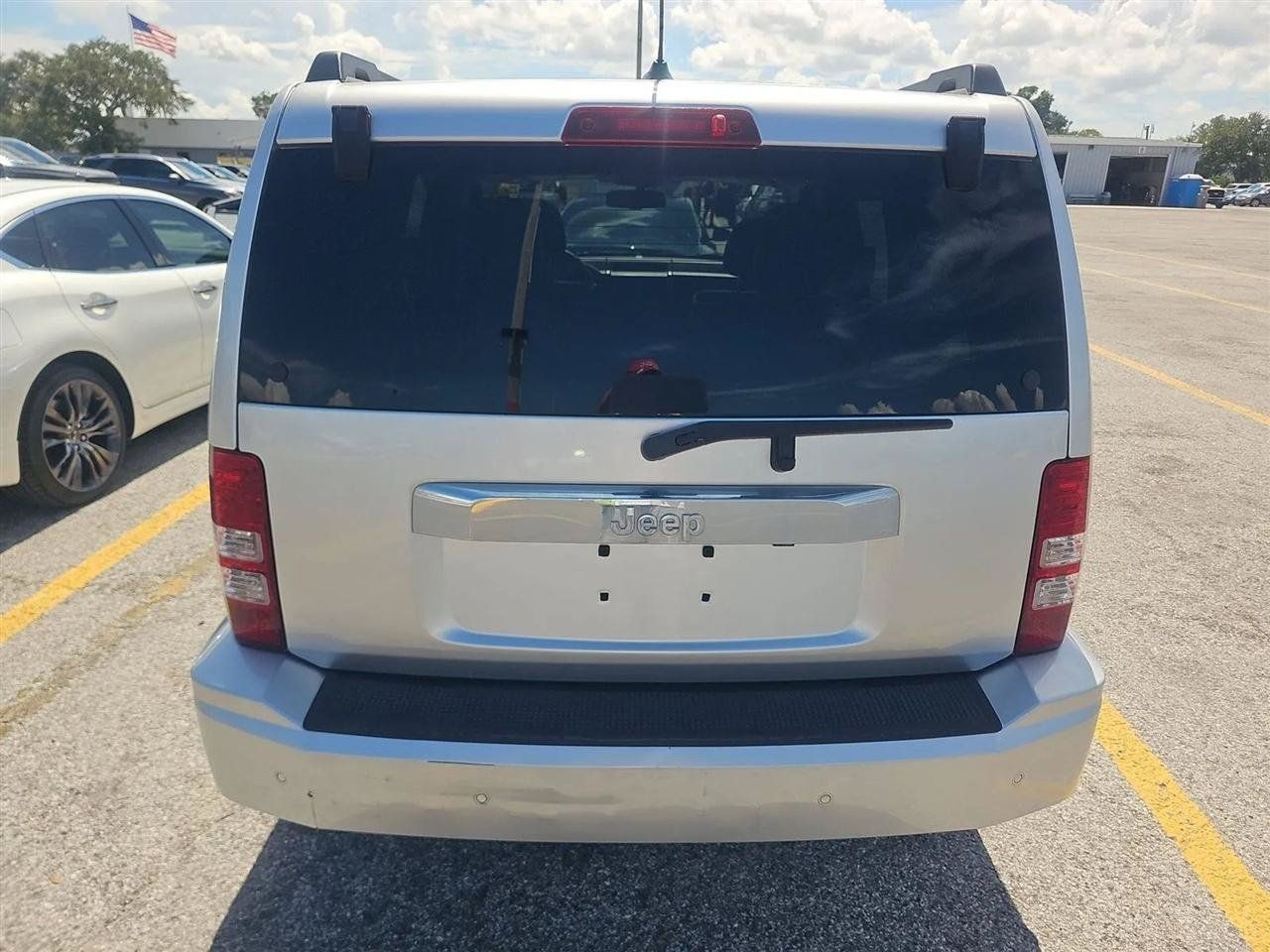 Used 2012 Jeep Liberty Sport RWD image 5