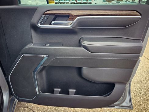 Certified 2024 GMC Sierra 1500 SLE w/ Preferred Package image 40