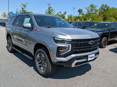 New 2026 Chevrolet Tahoe Z71 w/ Sun And Tow Package AWD/4WD image 4