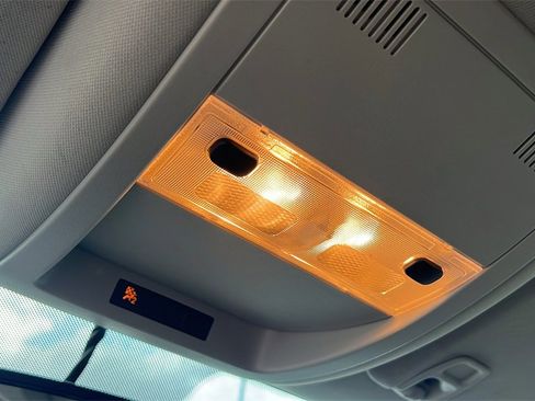 Used 2012 Chevrolet Silverado 1500 LT image 20