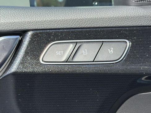 Used 2022 Hyundai Palisade Calligraphy image 24