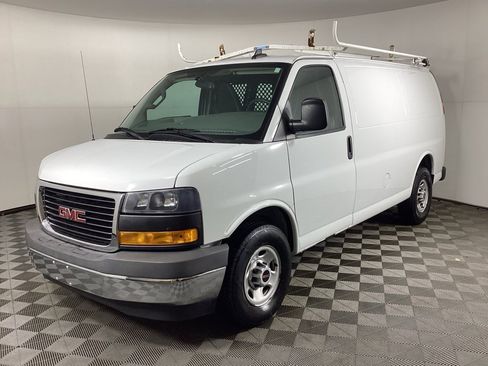 Used 2020 GMC Savana 2500 image 5
