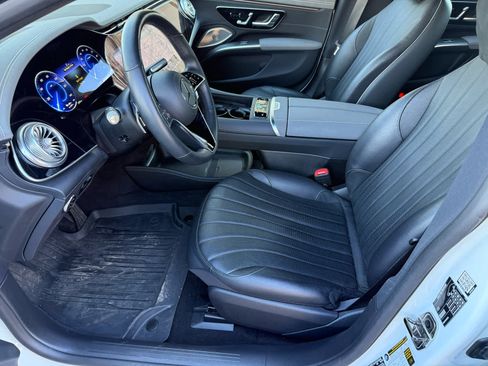 Certified 2022 Mercedes-Benz EQS 580 4MATIC Sedan image 10