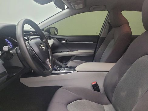 Used 2019 Toyota Camry LE FWD image 17