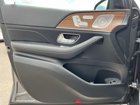 Certified 2025 Mercedes-Benz GLS 450 4MATIC w/ AMG Line Exterior image 31