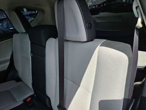 Used 2017 Toyota RAV4 XLE w/ Convenience Package AWD/4WD image 14