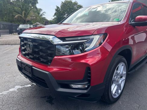 Used 2025 Honda Passport EX-L image 32