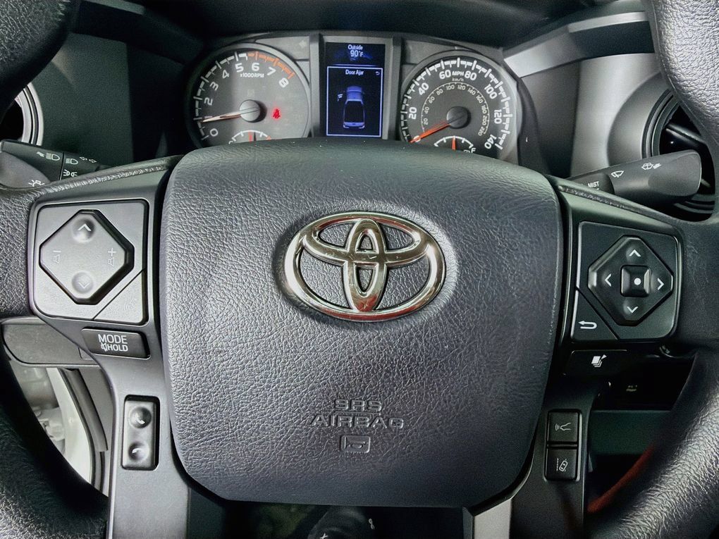 Used 2019 Toyota Tacoma SR AWD/4WD image 16