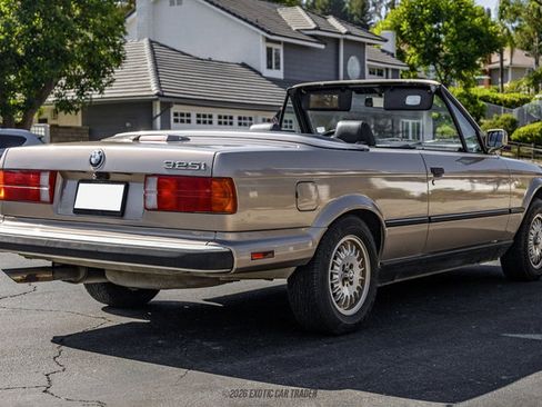 Used 1989 BMW 325i Convertible RWD image 8