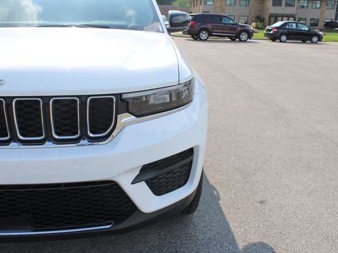 Used 2025 Jeep Grand Cherokee Laredo w/ MOPAR Finishing Package RWD image 40