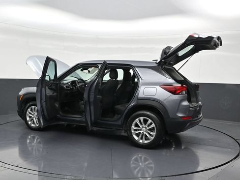 Used 2022 Chevrolet TrailBlazer LS FWD image 35