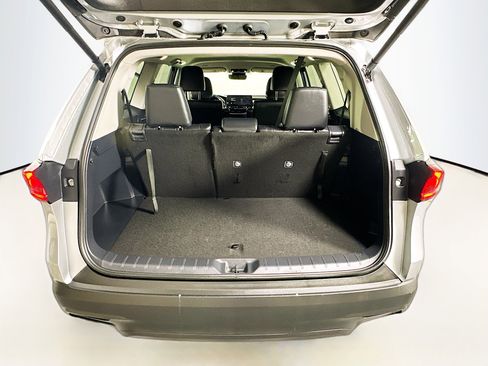 Used 2025 Toyota Grand Highlander XLE image 29