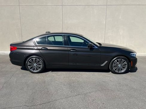 Used 2017 BMW 530i RWD image 5