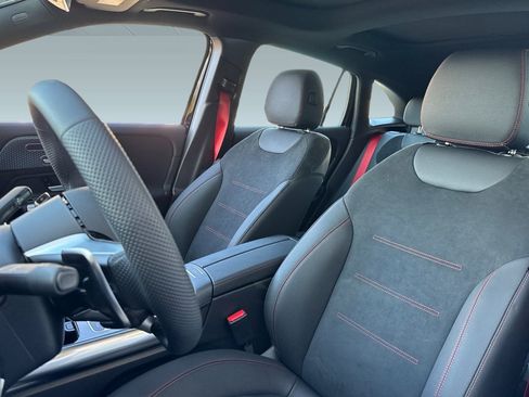 New 2025 Mercedes-Benz GLA 35 AMG AMG GLA 35 image 19