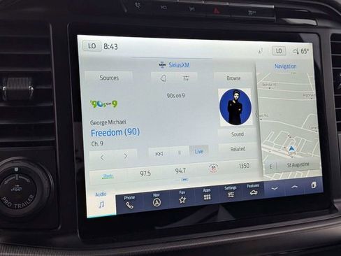 Used 2023 Ford F150 Platinum image 19