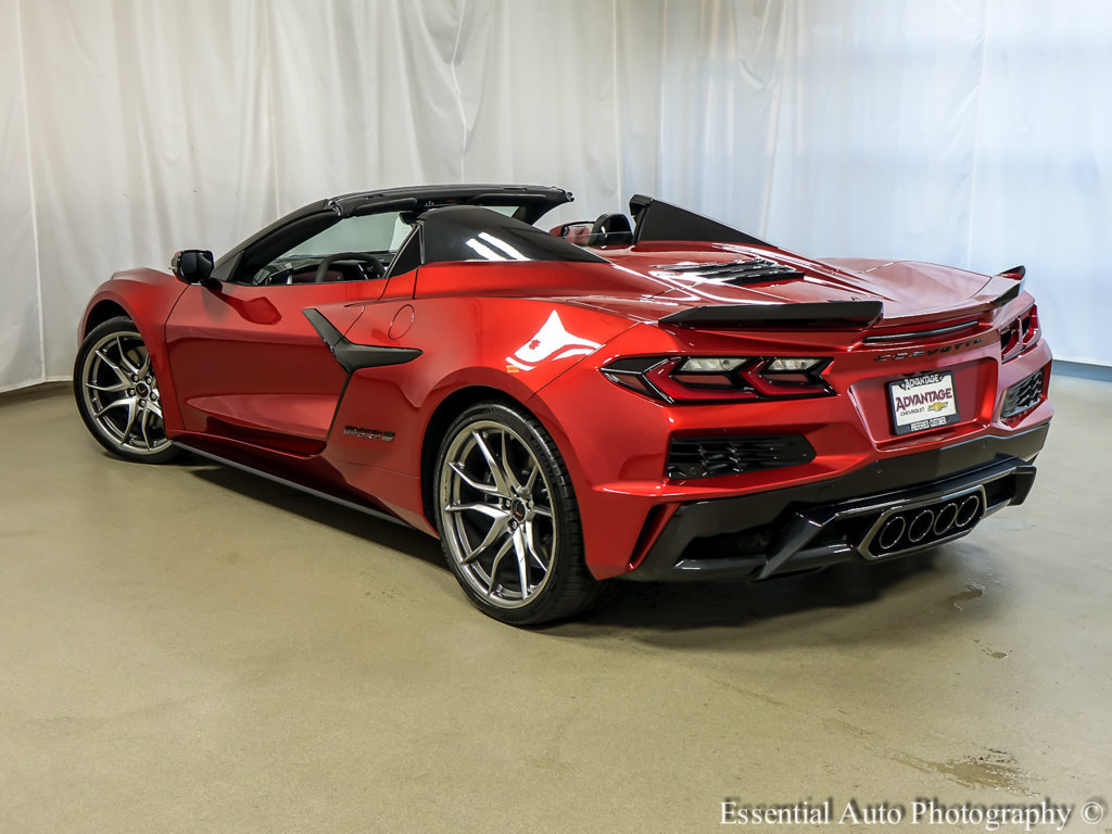 Used 2027 Chevrolet Corvette Grand Sport RWD image 12