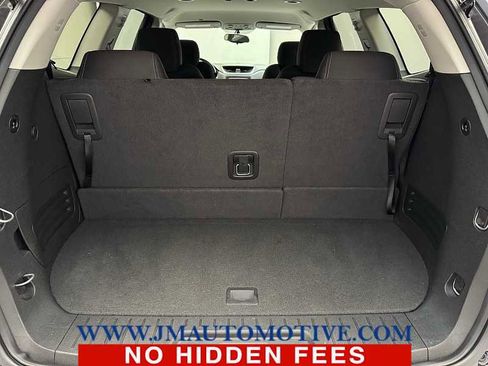 Used 2017 Chevrolet Traverse LT w/ Style and Technology Package image 17