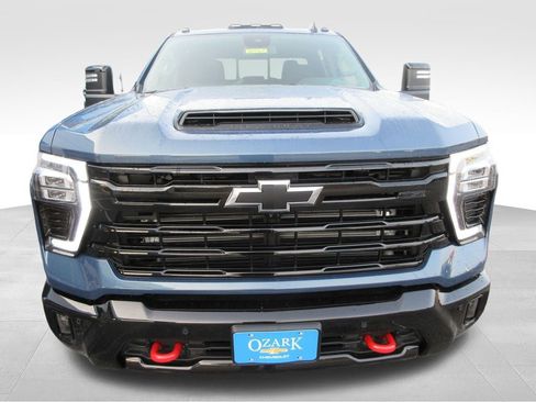 New 2026 Chevrolet Silverado 3500 LT w/ Trail Boss Package AWD/4WD image 8