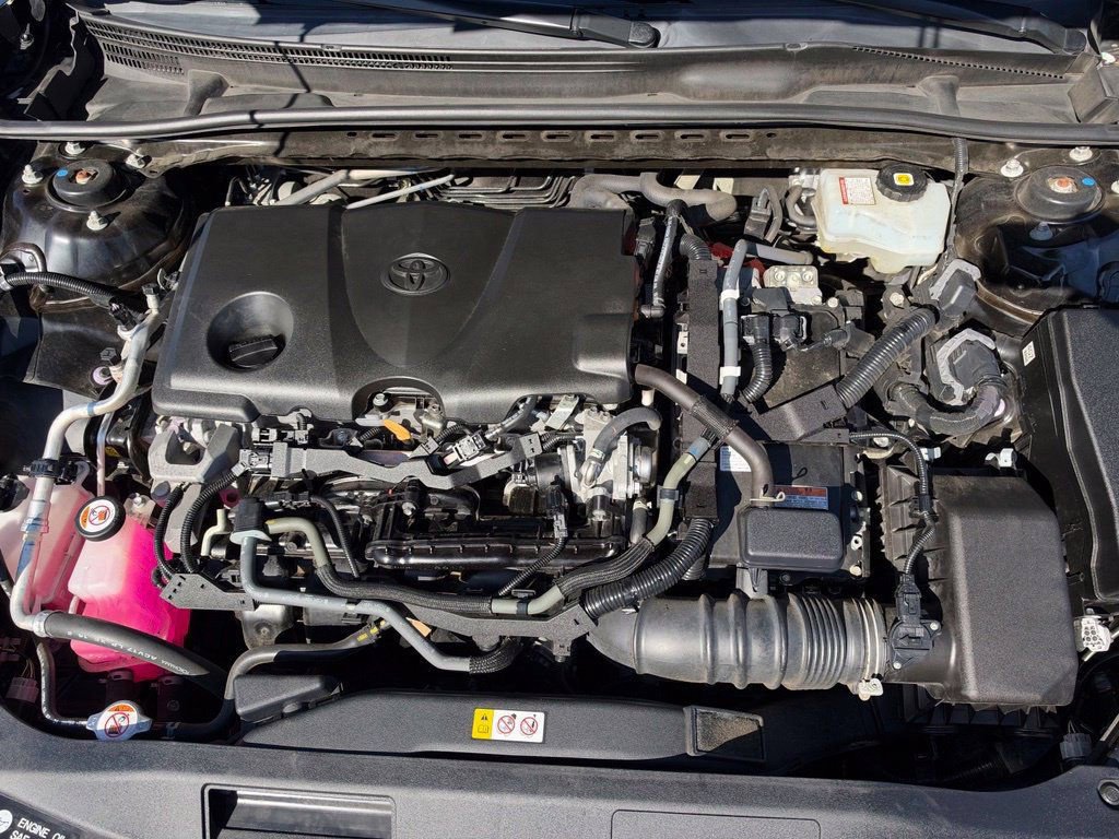 Used 2022 Toyota Camry SE w/ Convenience Package FWD image 17