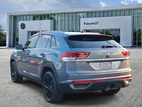 Used 2022 Volkswagen Atlas Cross Sport SE w/ Panoramic Sunroof Package FWD image 4