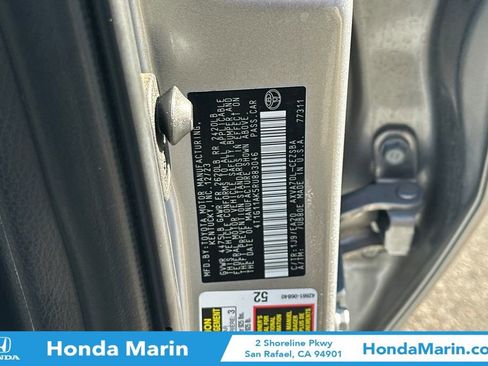 Used 2024 Toyota Camry SE image 33