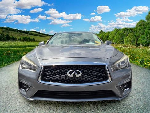 Used 2018 INFINITI Q50 Luxe w/ Essential Package (3.0T Luxe) RWD image 2