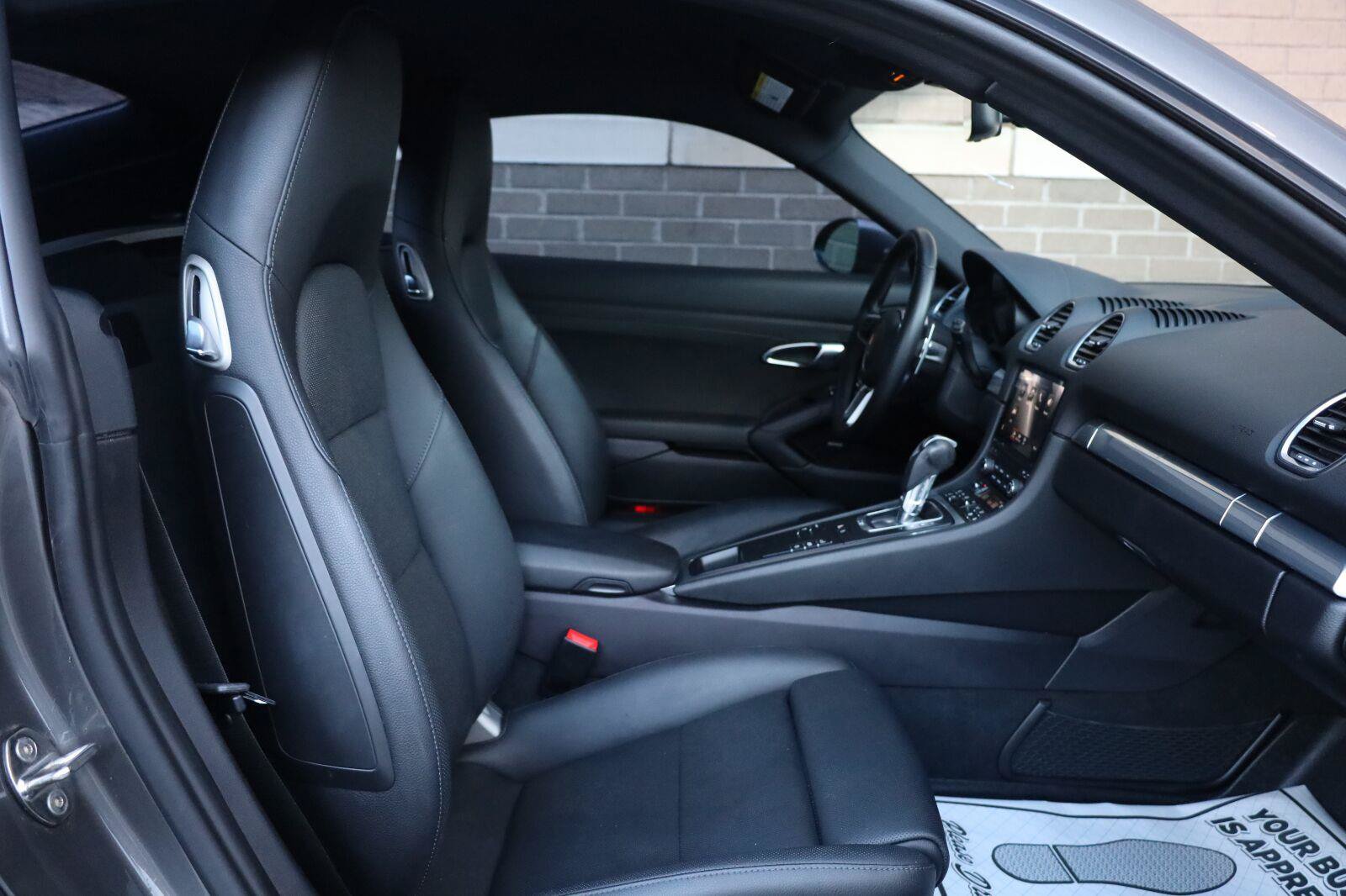 Used 2021 Porsche 718 Cayman RWD image 21