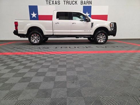 Used 2019 Ford F250 King Ranch w/ King Ranch Ultimate Package image 15