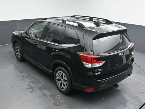 Used 2020 Subaru Forester Premium image 22