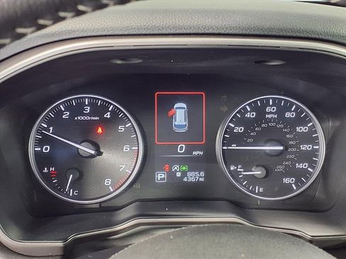 Certified 2025 Subaru Outback Limited image 19