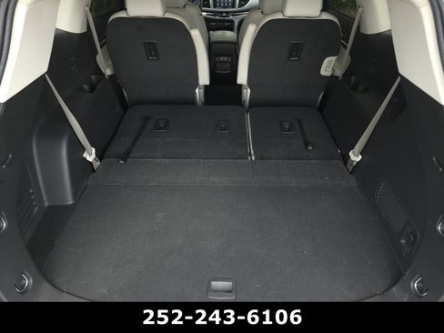 Used 2023 Buick Enclave Essence FWD image 35