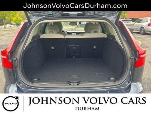 Used 2025 Volvo V60 B5 Cross Country Plus AWD/4WD image 10