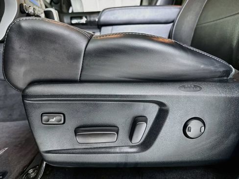 Used 2020 Toyota Tundra Platinum AWD/4WD image 21