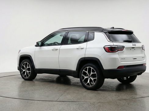 Used 2025 Jeep Compass Limited AWD/4WD image 6
