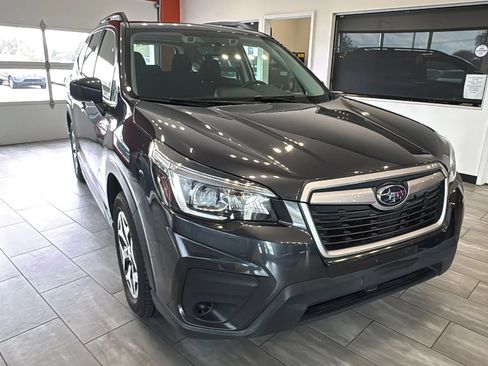 Used 2019 Subaru Forester Premium w/ Popular Package #1 AWD/4WD image 10