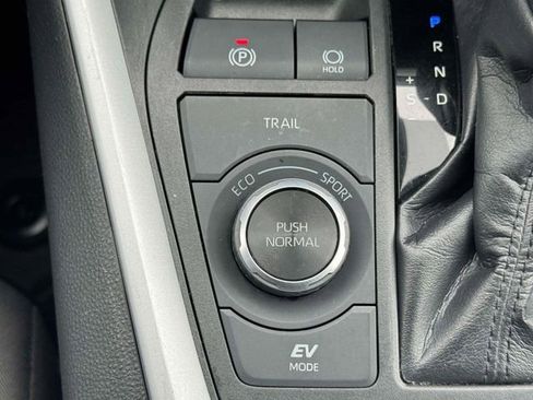 Used 2023 Toyota RAV4 AWD Hybrid image 26