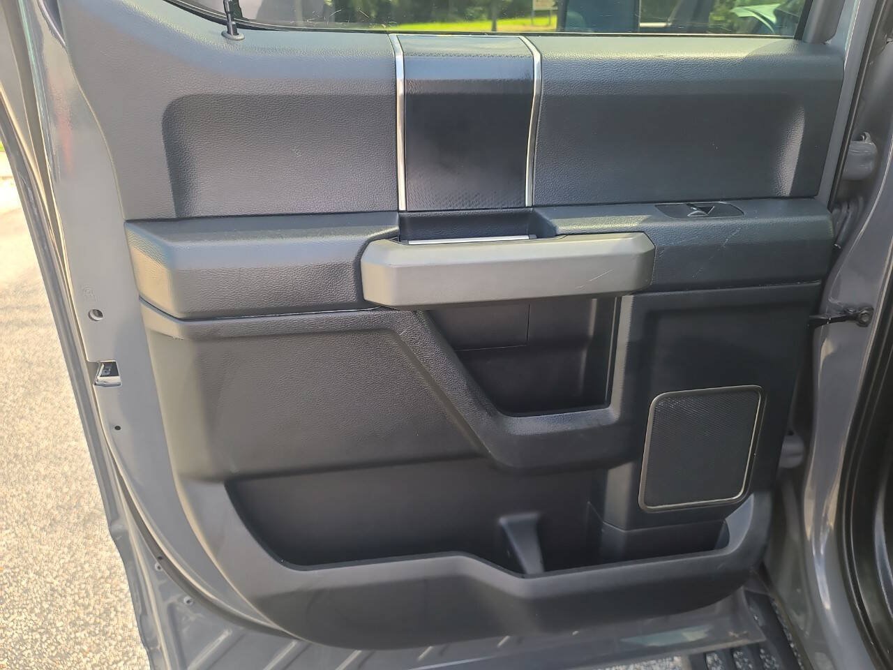 Used 2018 Ford F150 Raptor w/ Equipment Group 802A Luxury AWD/4WD image 34