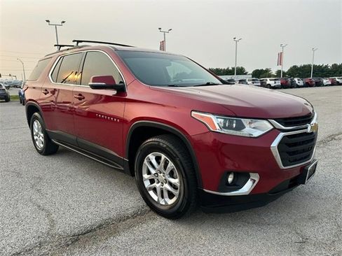 Certified 2019 Chevrolet Traverse LT image 8