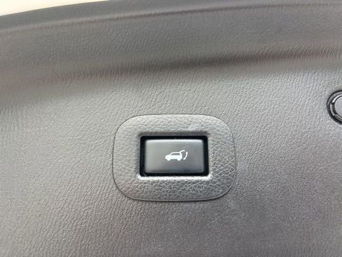 Used 2019 INFINITI QX80 Luxe w/ 22" Wheel Package image 7