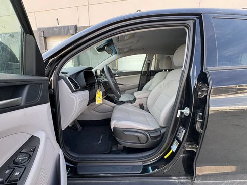 Used 2019 Hyundai Tucson SE AWD/4WD image 9