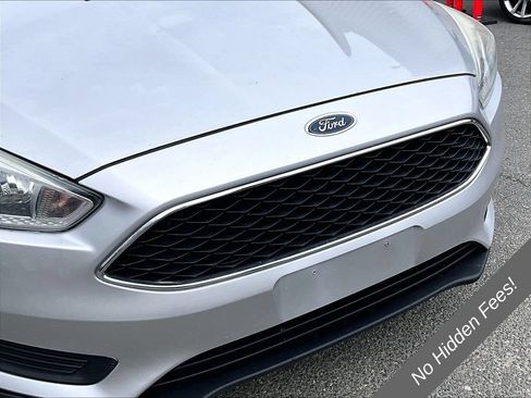 Used 2016 Ford Focus SE FWD image 26