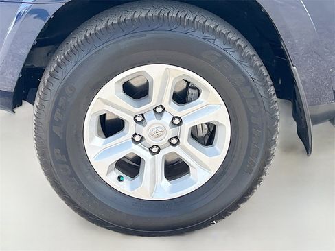 Used 2023 Toyota 4Runner SR5 image 30