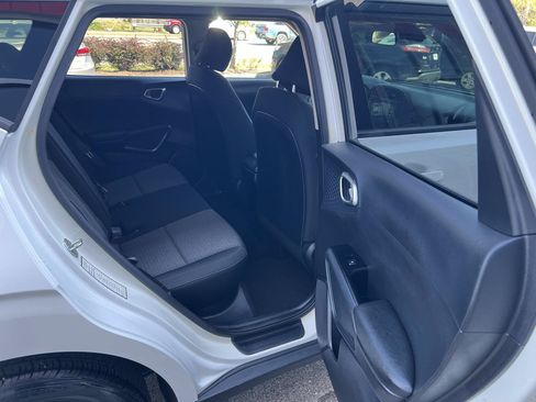 Used 2021 Kia Soul S FWD image 14