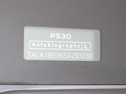 Used 2025 Land Rover Range Rover Long Wheelbase Autobiography AWD/4WD image 48
