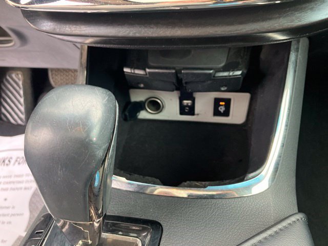 Used 2017 Toyota Avalon Limited FWD image 18