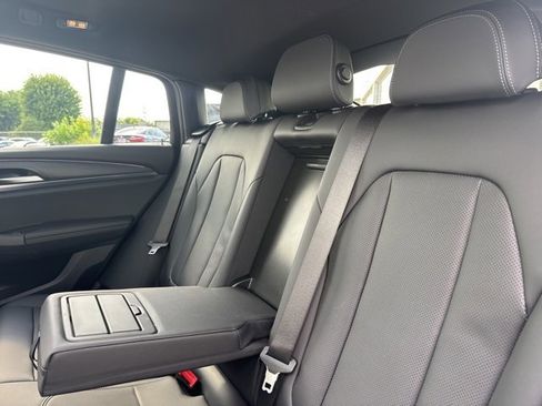Used 2025 BMW X4 xDrive30i image 24