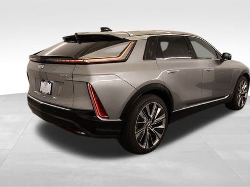 New 2026 Cadillac Lyriq Signature Luxury image 2
