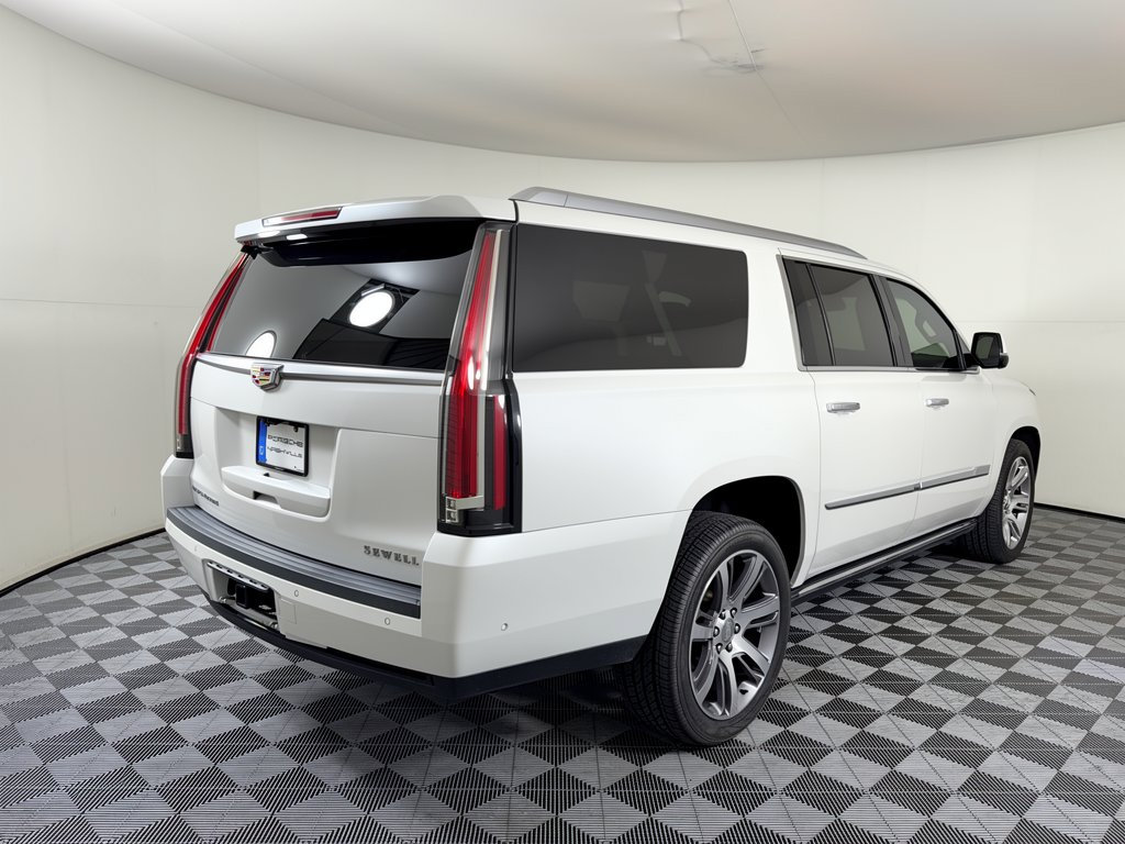 Used 2019 Cadillac Escalade ESV Premium Luxury AWD/4WD image 10