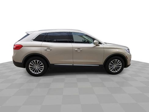 Used 2017 Lincoln MKX Select w/ Select Plus Package FWD image 9